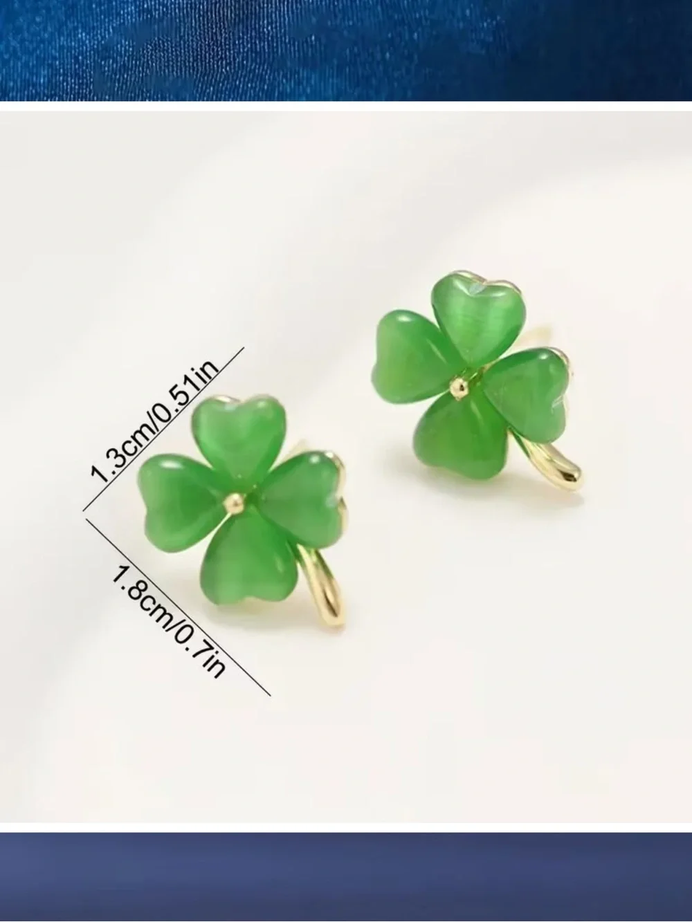 🍀 Green Lucky Four-Leaf Clover Stud Earrings with Gold-Tone - Picture 5 of 6